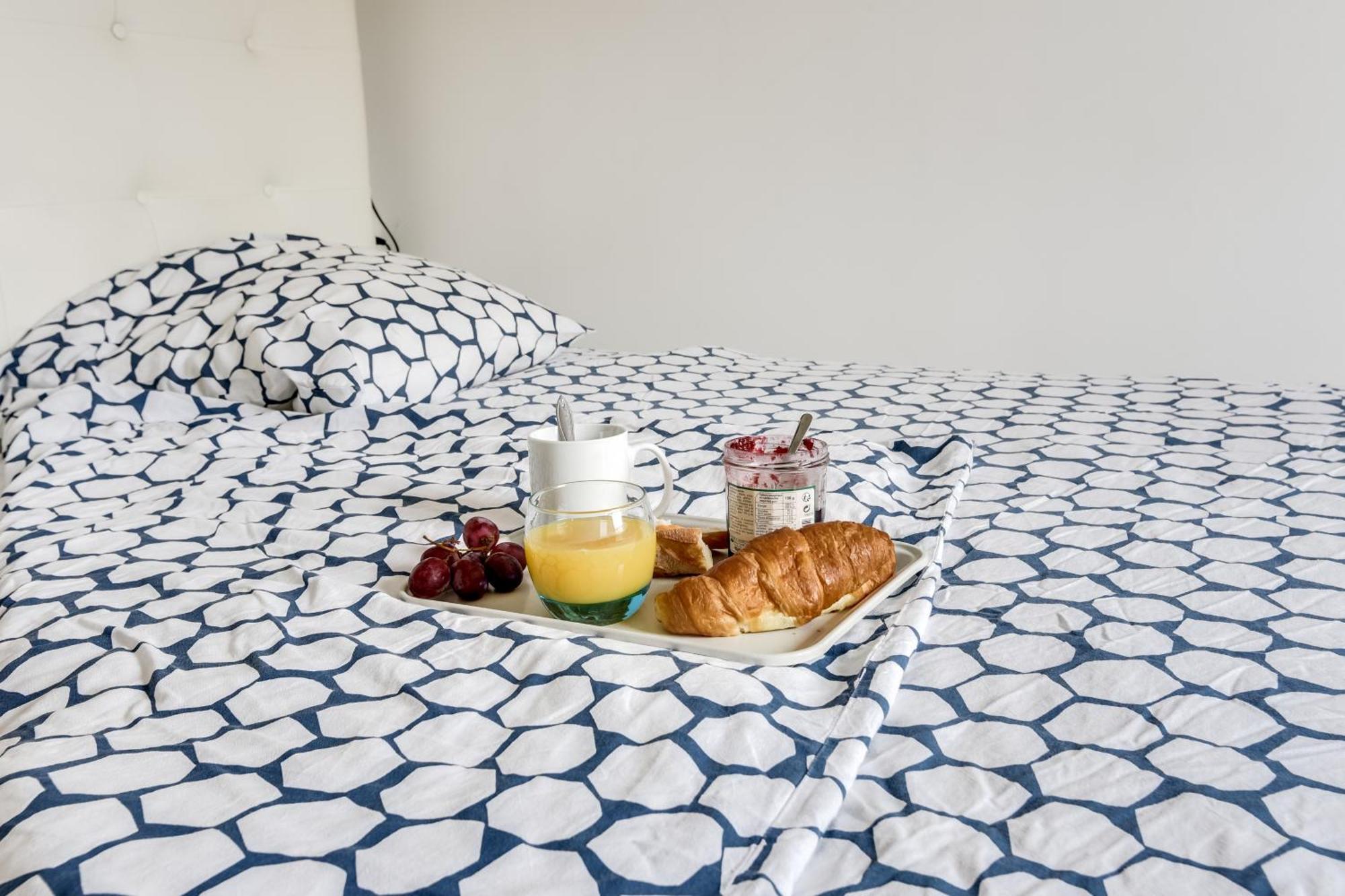 Votre Escale - Le Petit Montmartre Apartment นีออร์ ภายนอก รูปภาพ