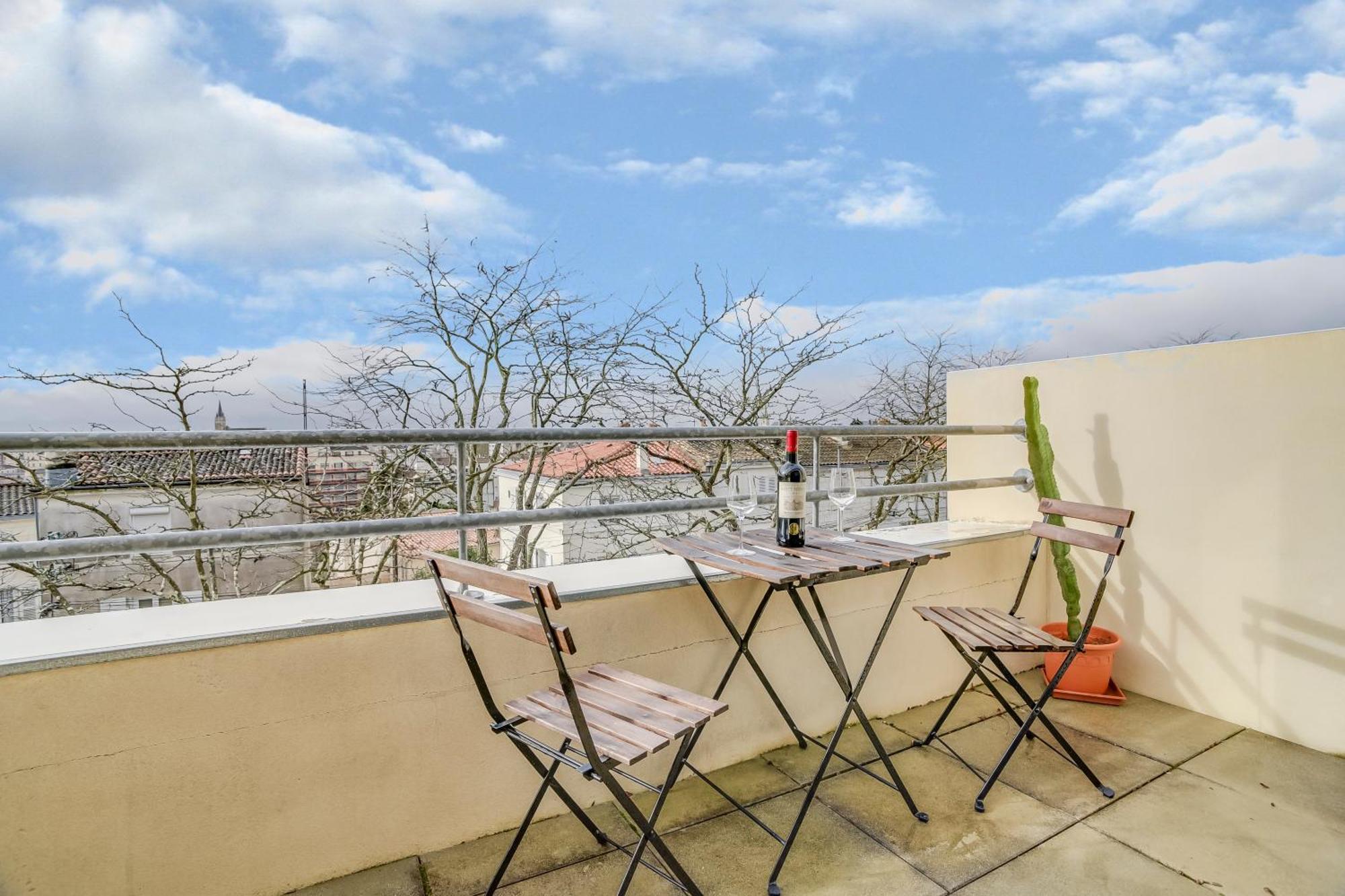 Votre Escale - Le Petit Montmartre Apartment นีออร์ ภายนอก รูปภาพ