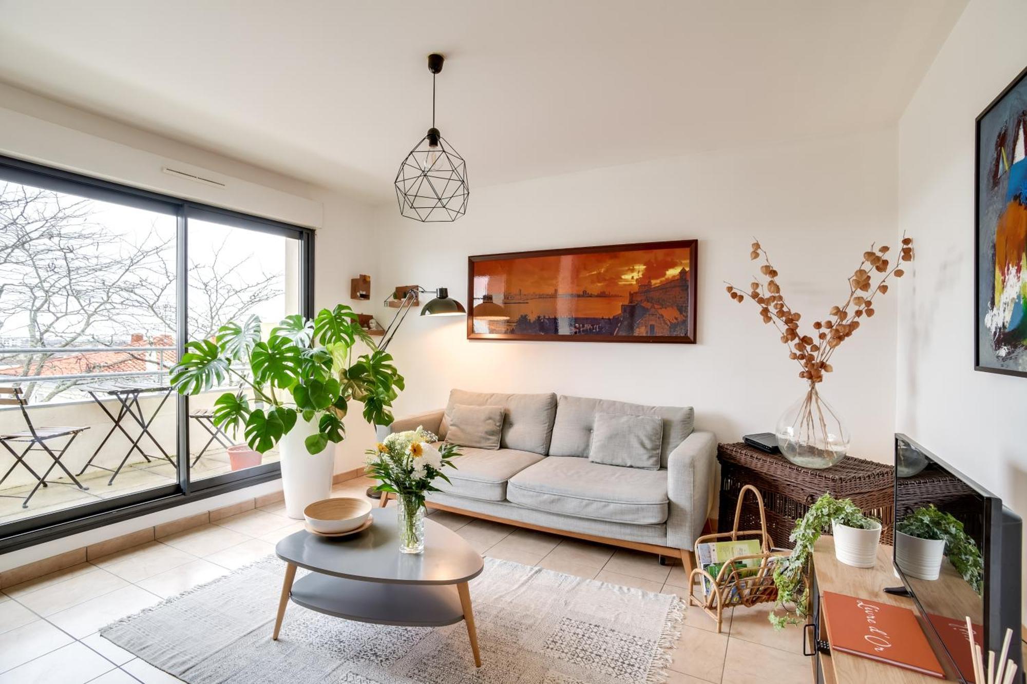 Votre Escale - Le Petit Montmartre Apartment นีออร์ ภายนอก รูปภาพ