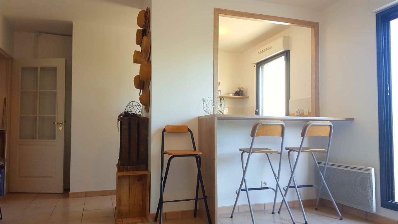 Votre Escale - Le Petit Montmartre Apartment นีออร์ ภายนอก รูปภาพ