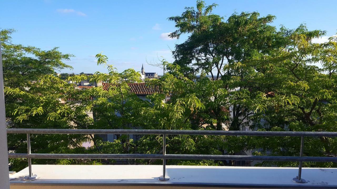 Votre Escale - Le Petit Montmartre Apartment นีออร์ ภายนอก รูปภาพ